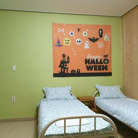 Chowoo Guesthouse Gyeongju Exterior foto