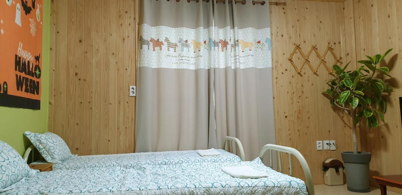 Chowoo Guesthouse Gyeongju Exterior foto